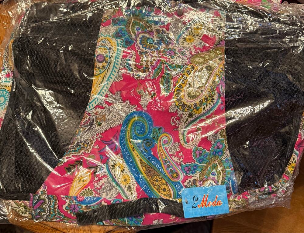 2 Moda Paisley Zipper Tote